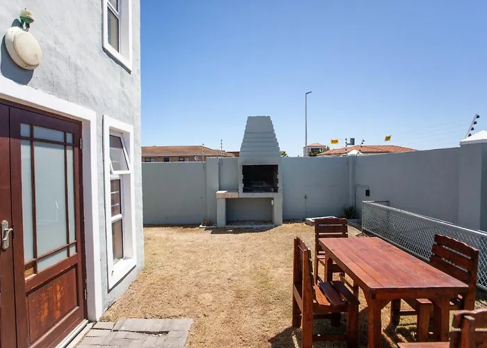 Dolphin Dance Lodge