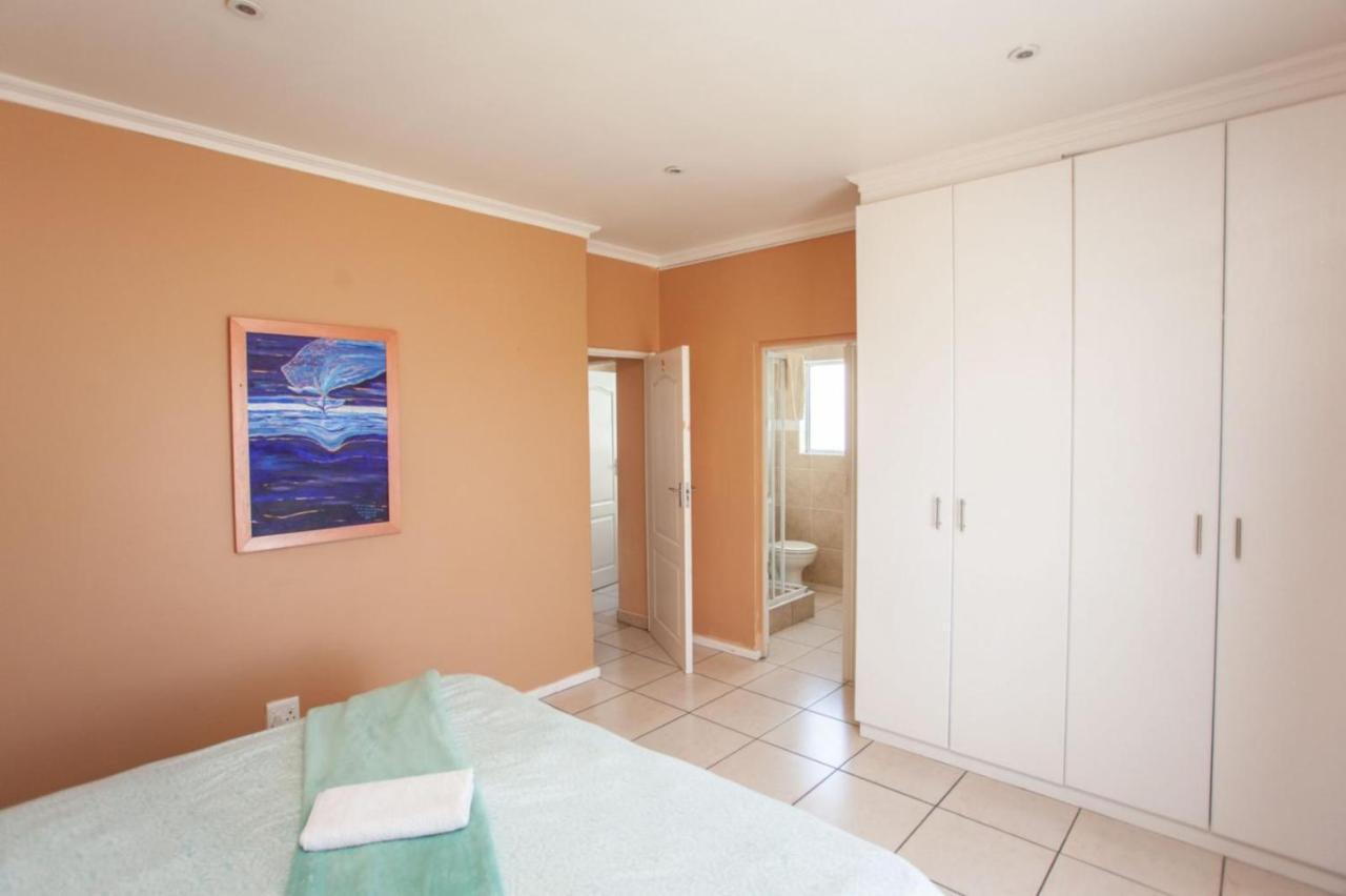 Dolphin Dance Guest house 4*
